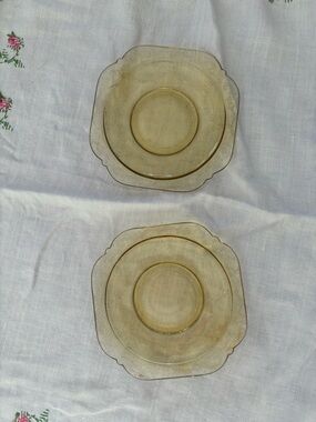 vintage Federal Glass saucer in the Madrid pattern depression glass